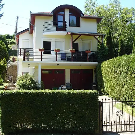 Biro Apartment